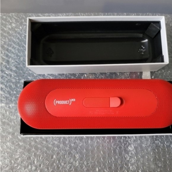 Beats By Dre Pill+ Portable Speaker - Red - Picture 6 of 9